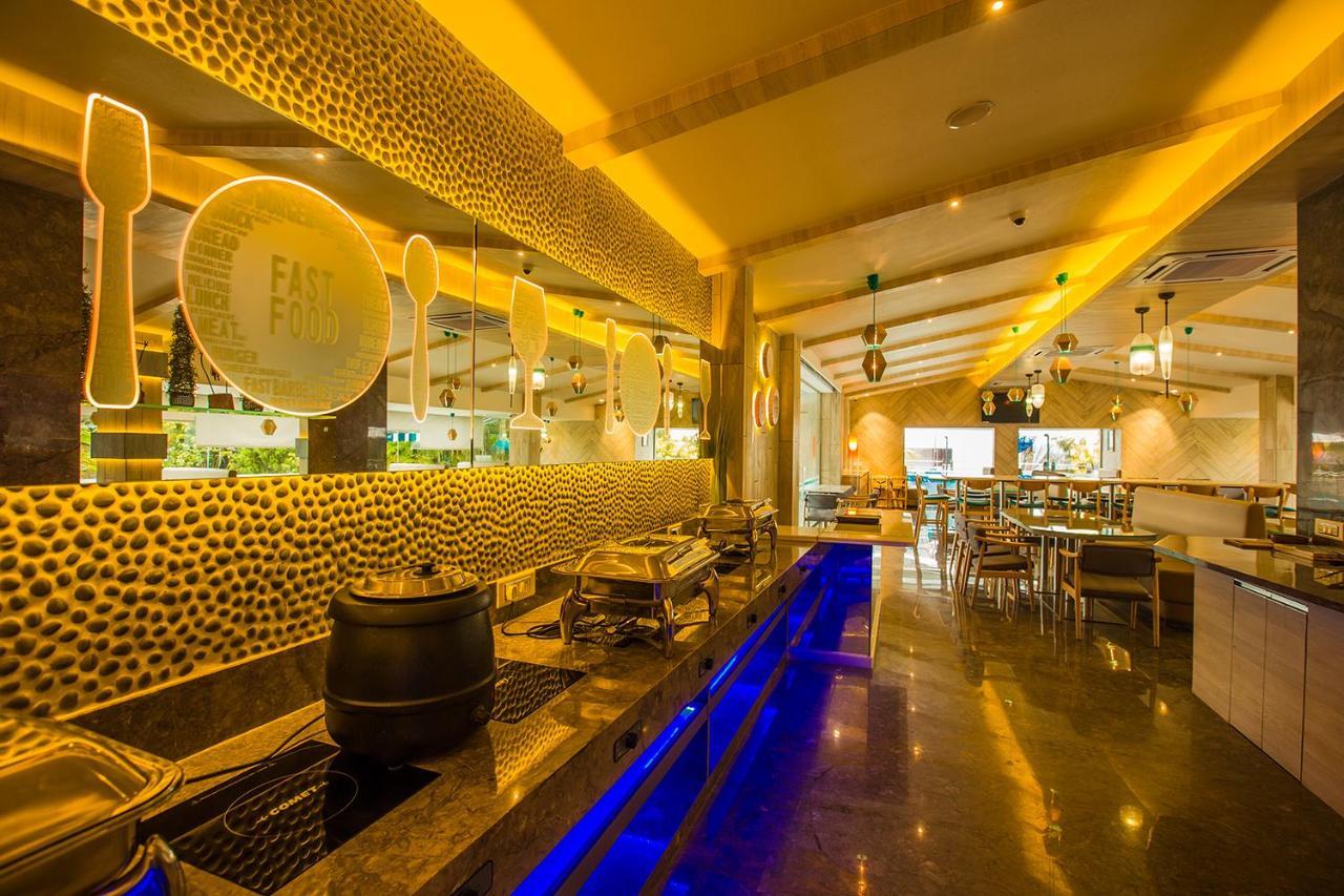 Hotel Millennium Park พันช์กานี ภายนอก รูปภาพ